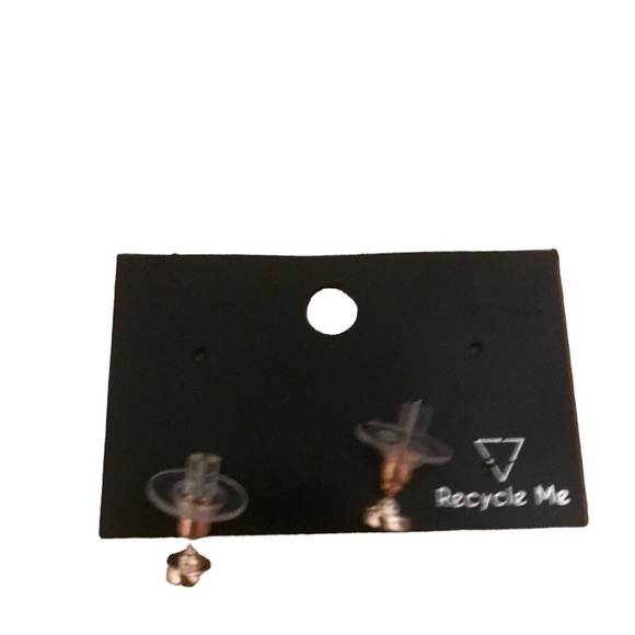 Guess Jewelry - Guess  gold earrings nwot​​​​​​​​